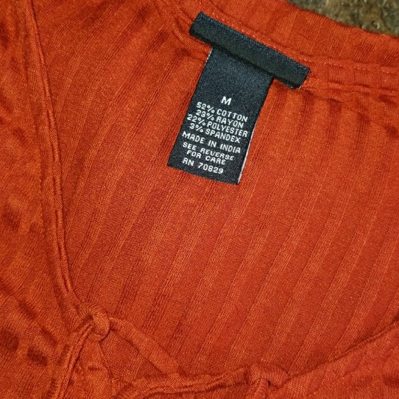 Top - Picture 2 of 2